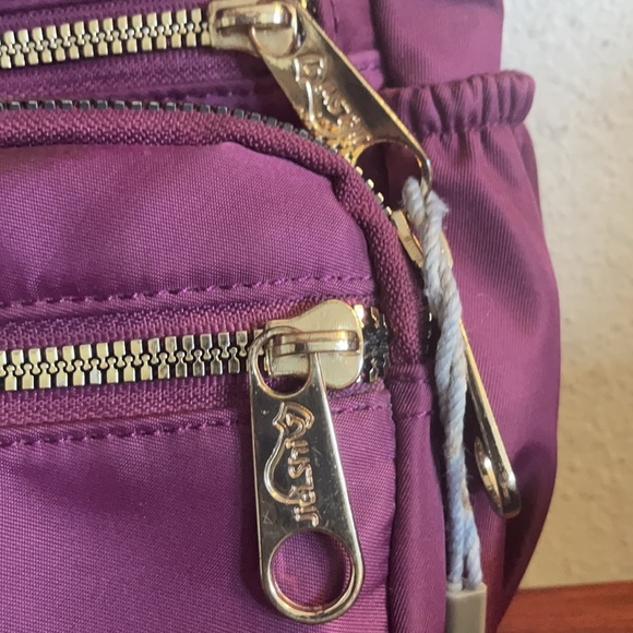 Jieolshi Crossbody Bag - Picture 2 of 7